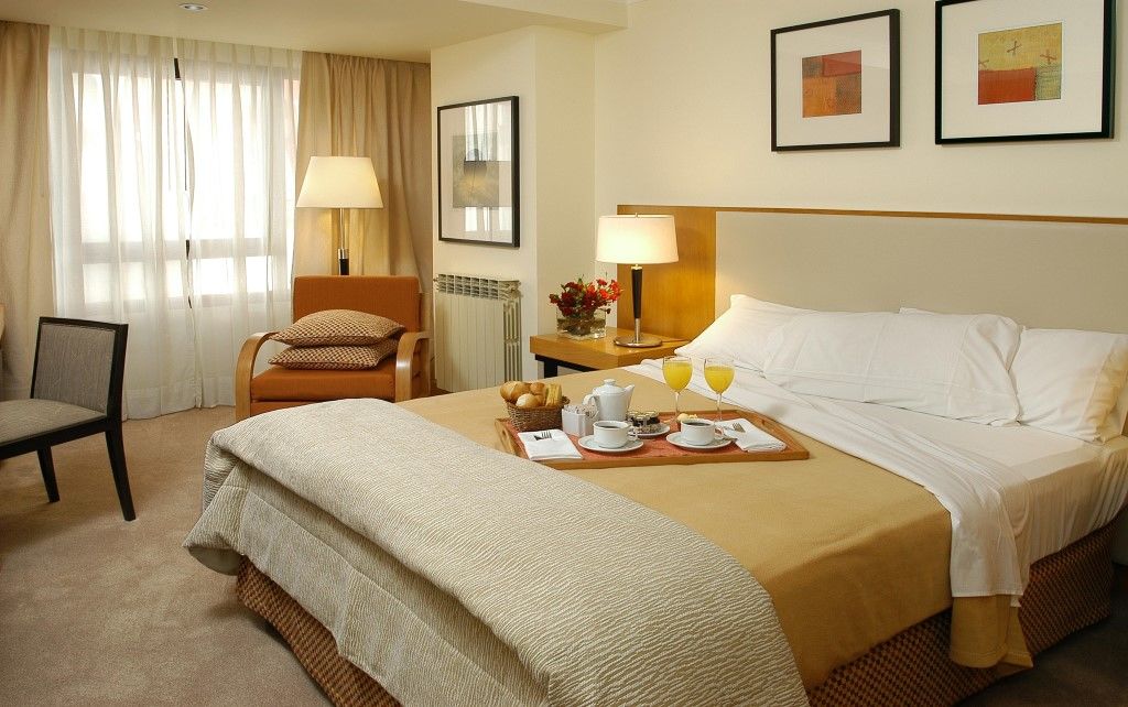 Hotel NH Bariloche Edelweiss Zimmer foto